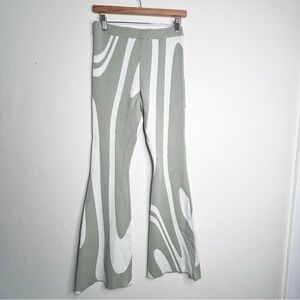 Princess Polly Swirl Knit Flared Leg Pants Size M/L EUC